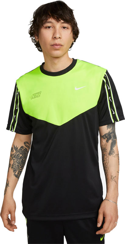 Nike Sportswear Repeat Tee